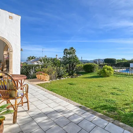 Almare By Marhen Homes Βίλα Adsubia
